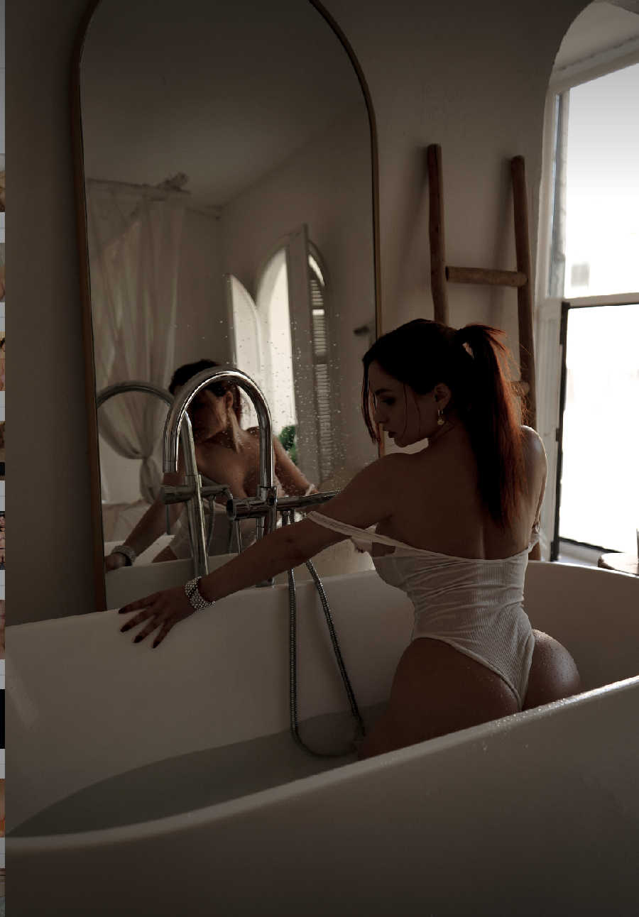 A playful frame from Miranda Faith nude — online in Suzhou