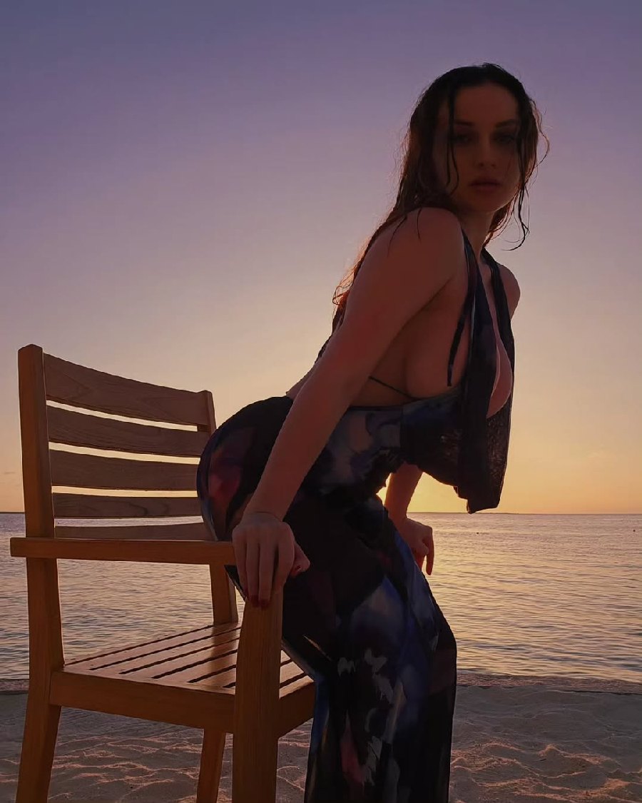 Sexy girl Miranda Faith nude in Suzhou