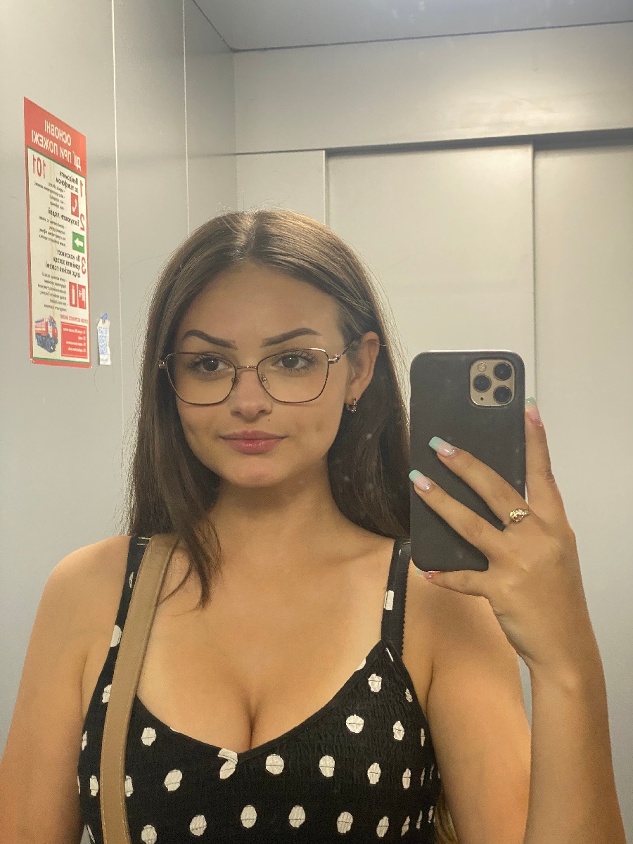 Sexy model Stacy in Suzhou